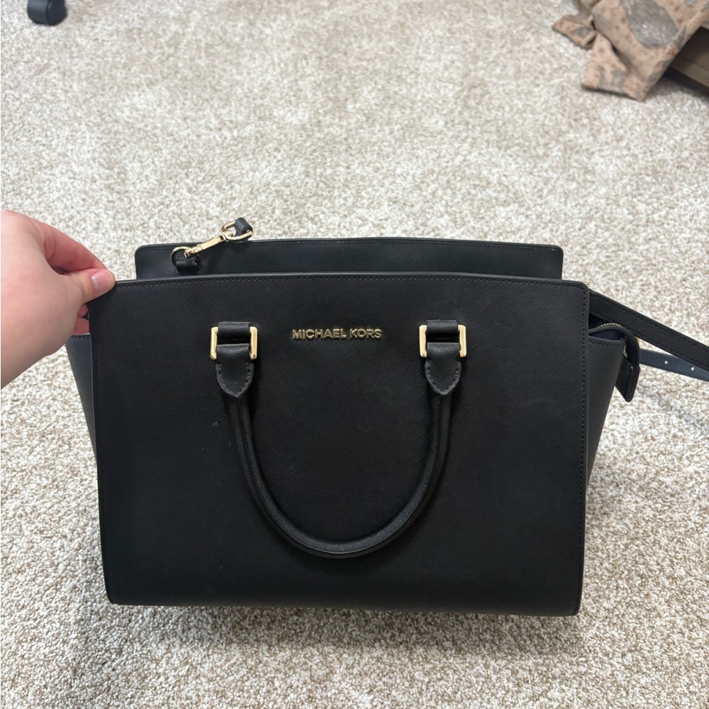 Michael Kors Selma Satchel Bag in Black Saffiano Leather - Picture 2 of 7